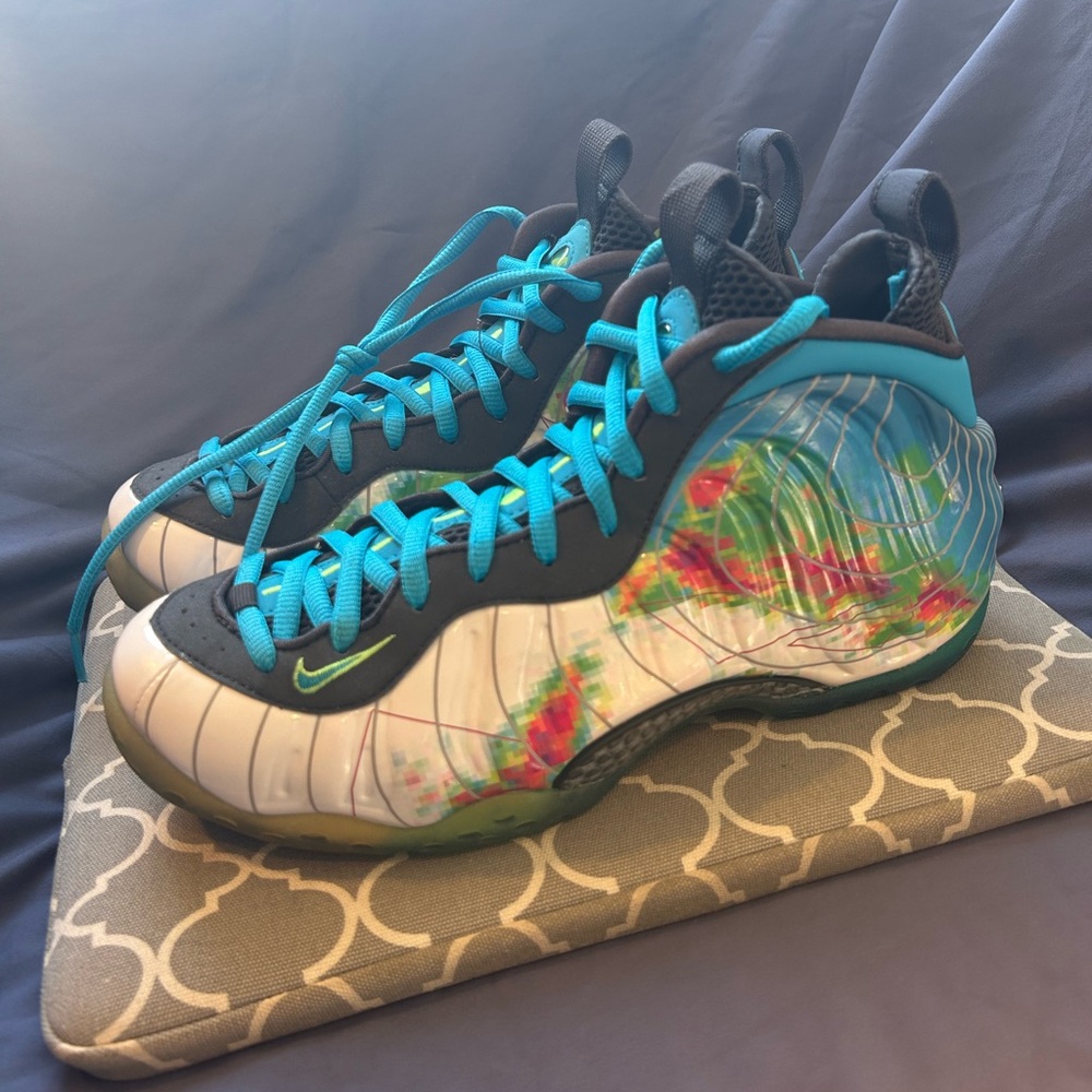 Nike Air Foamposite One
“Weatherman” (LIKE NEW) - Picture 13 of 15